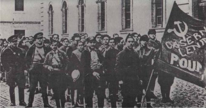 走向第二次革命第二章2