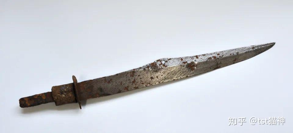 而不是被眉尖刀冒充的长倭刀这里说一个推测,由于长倭刀与眉尖刀非常