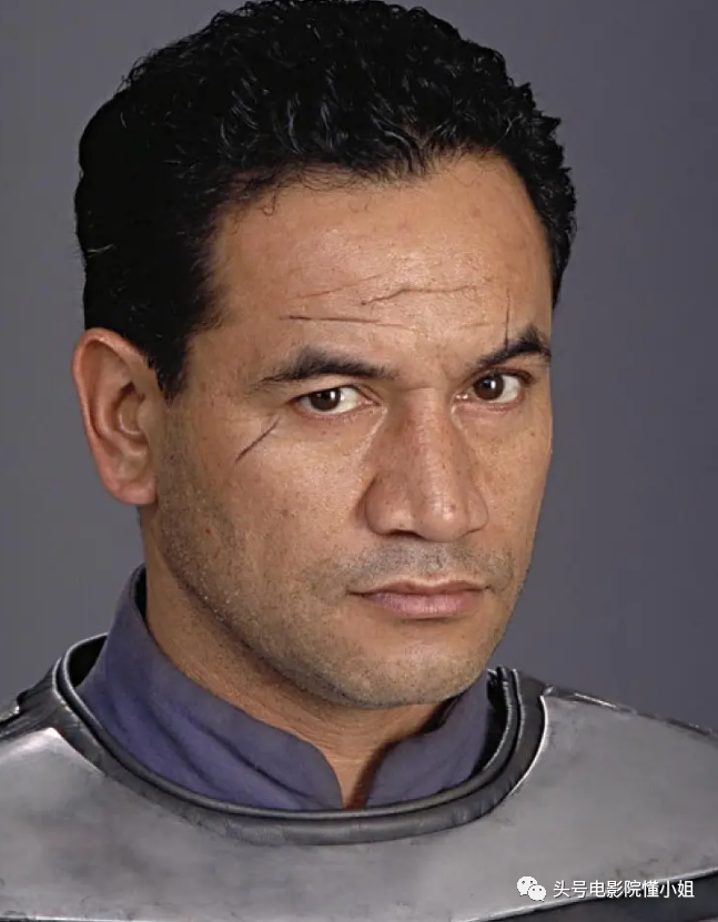 而波巴·费特是《星球大战》中赏金猎人詹戈·费特名义上的儿子,实际