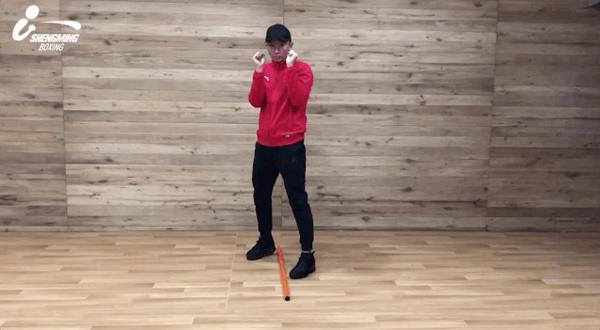 初学者如何完成标准拳击站架