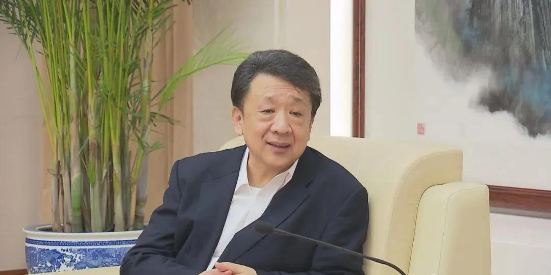 芮晓武当天上午,徐刚还到安徽长城计算机系统有限公司进行调研指导.