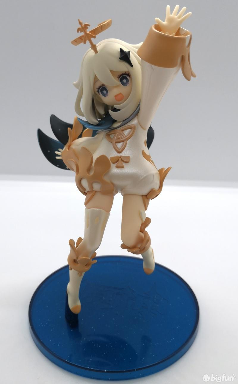 派蒙的立绘先简单看一下盒子吧(120mm×100mm×175mm)补下我们的小