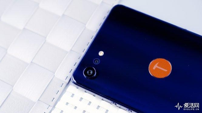 坚果pro2s评测:无限屏能否点燃罗永浩的新时代?