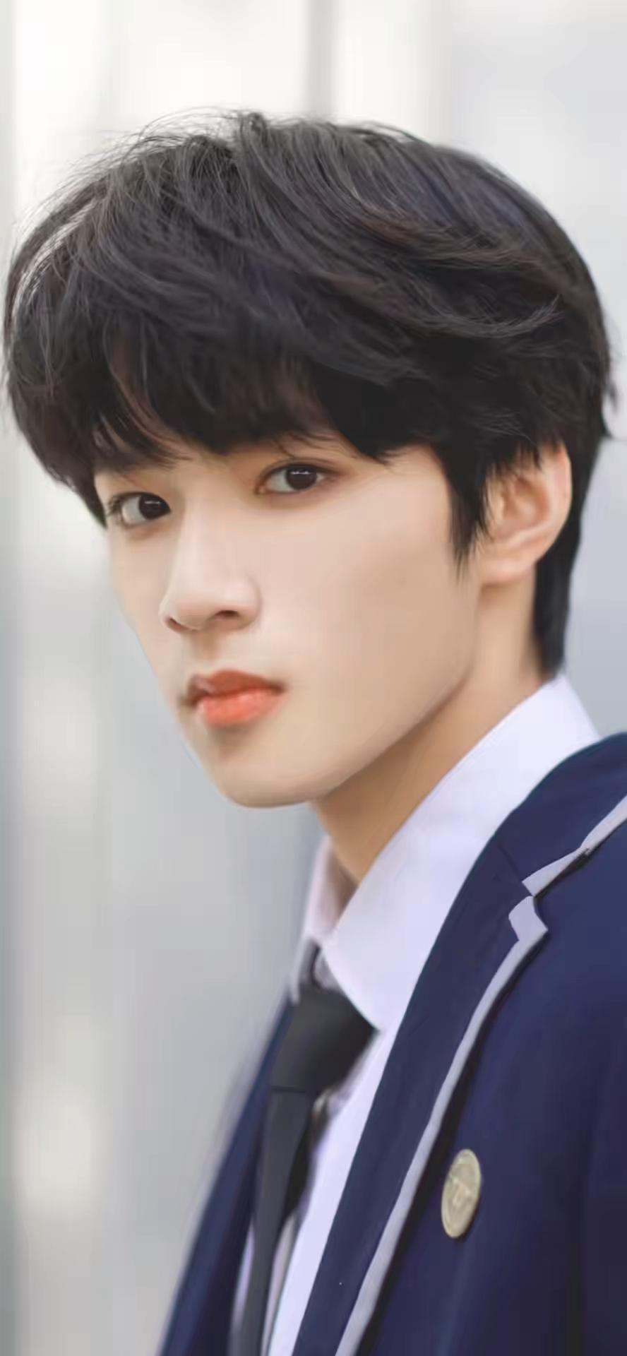 可以分享刘耀文高清壁纸嘛