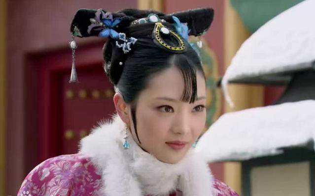 甄嬛传余答应得宠后那么蛮横为什么甄嬛眉庄却谨小慎微呢