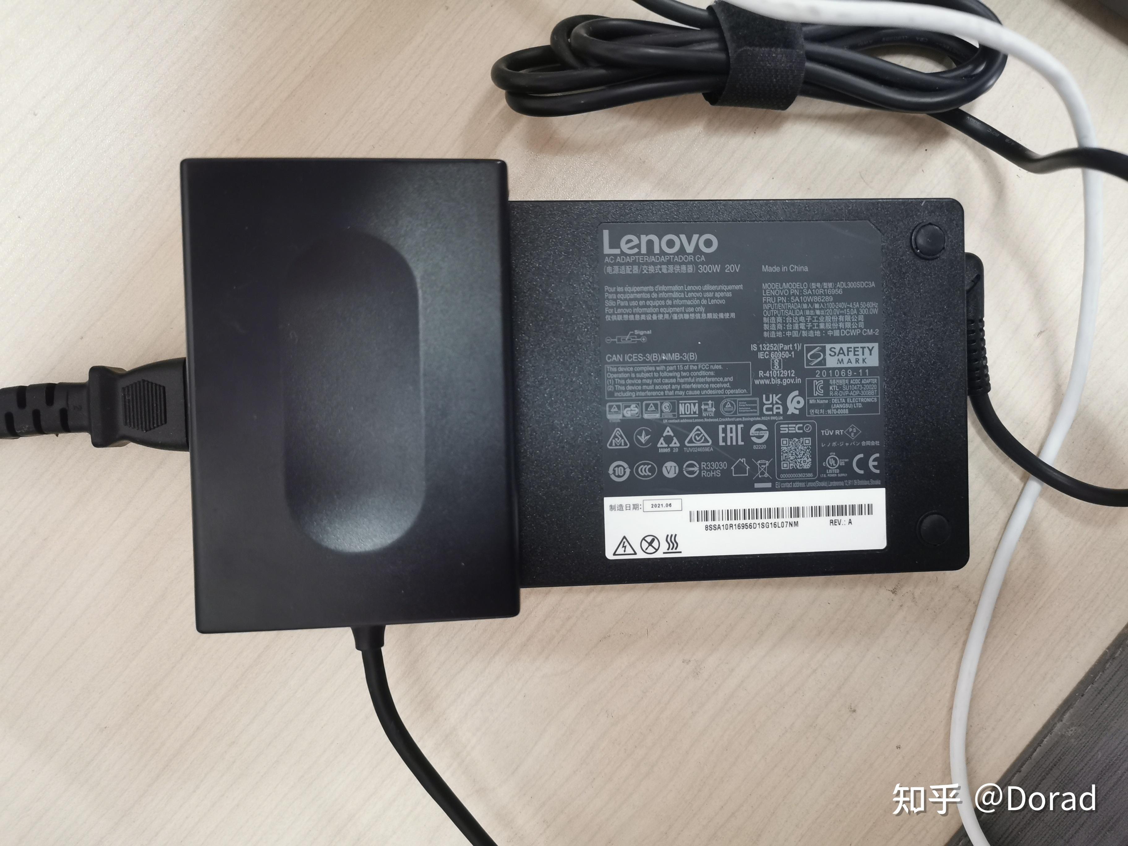 1. 安述240w电源适配器