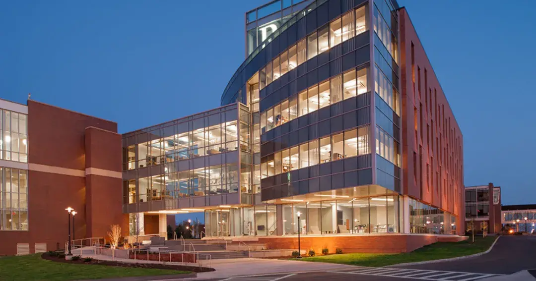 韦伯斯特大学毕业典礼在即彼岸教育即将迎来首批商科毕业生