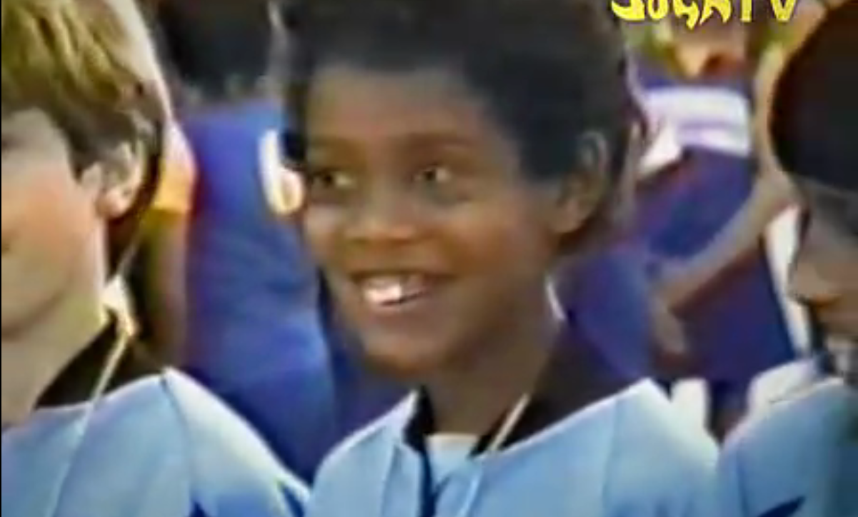 如何评价天下足球1月29日小罗专题《舞动传奇