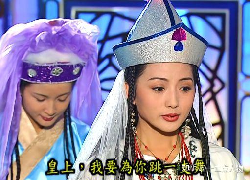 再来,我们说说含香成为香妃后,蒙丹也跟着剧情认识了主角团,他们总是