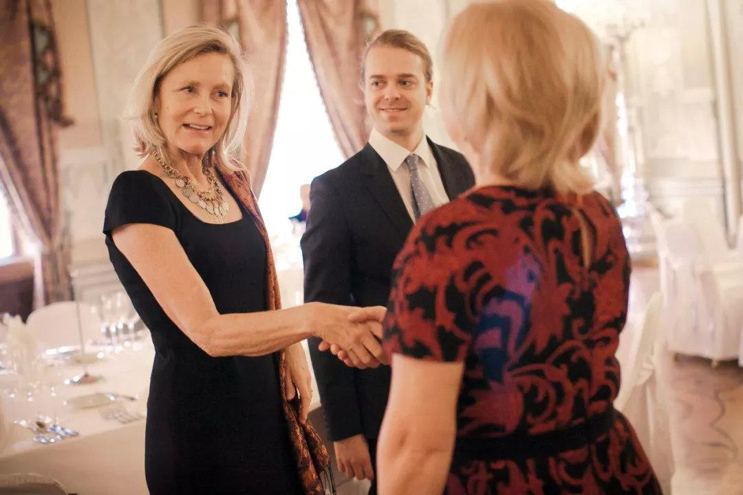 法国 | 贵族皇室御用礼仪课程,带你去巴黎遇见优雅旅行