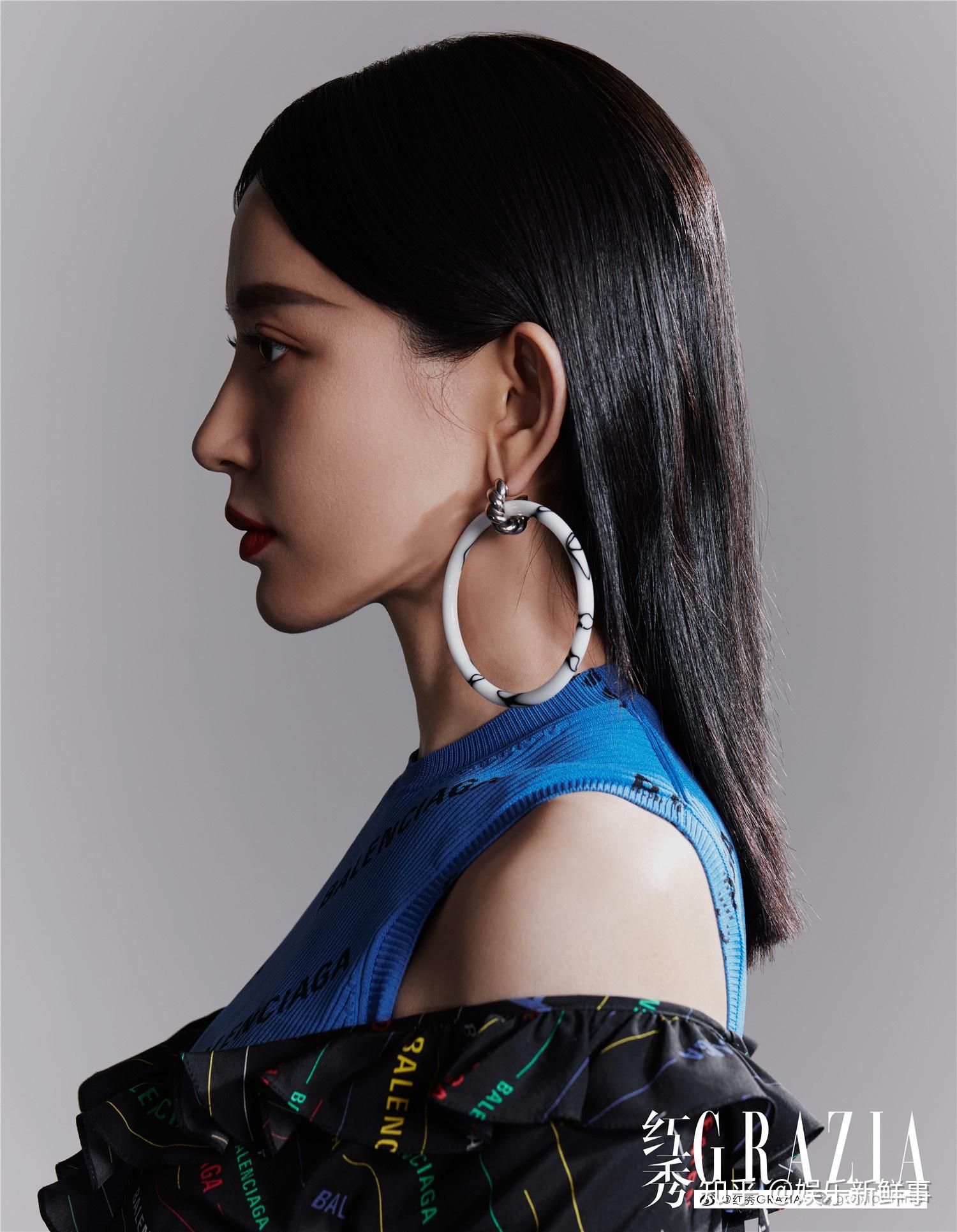 施诗最新复古大片曝光前卫摩登演绎新潮格调