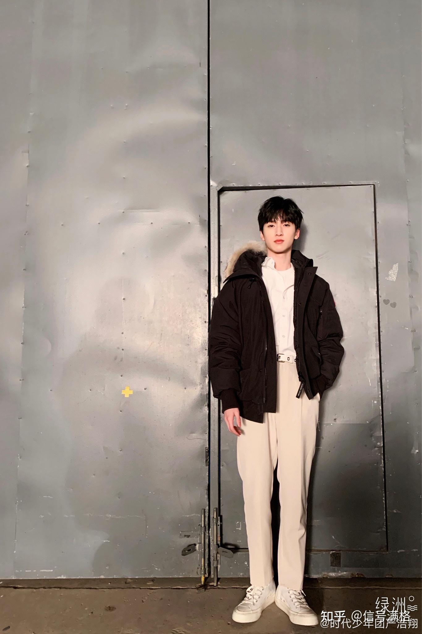 可以安利一下严浩翔吗?最近好迷他?