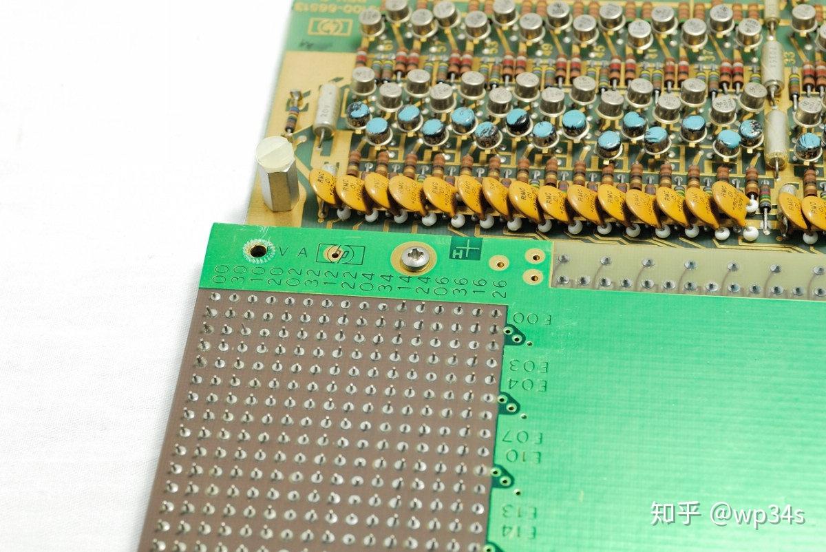 电与磁的极致艺术~1968年的HP9100A晶体管计算器(机)-2