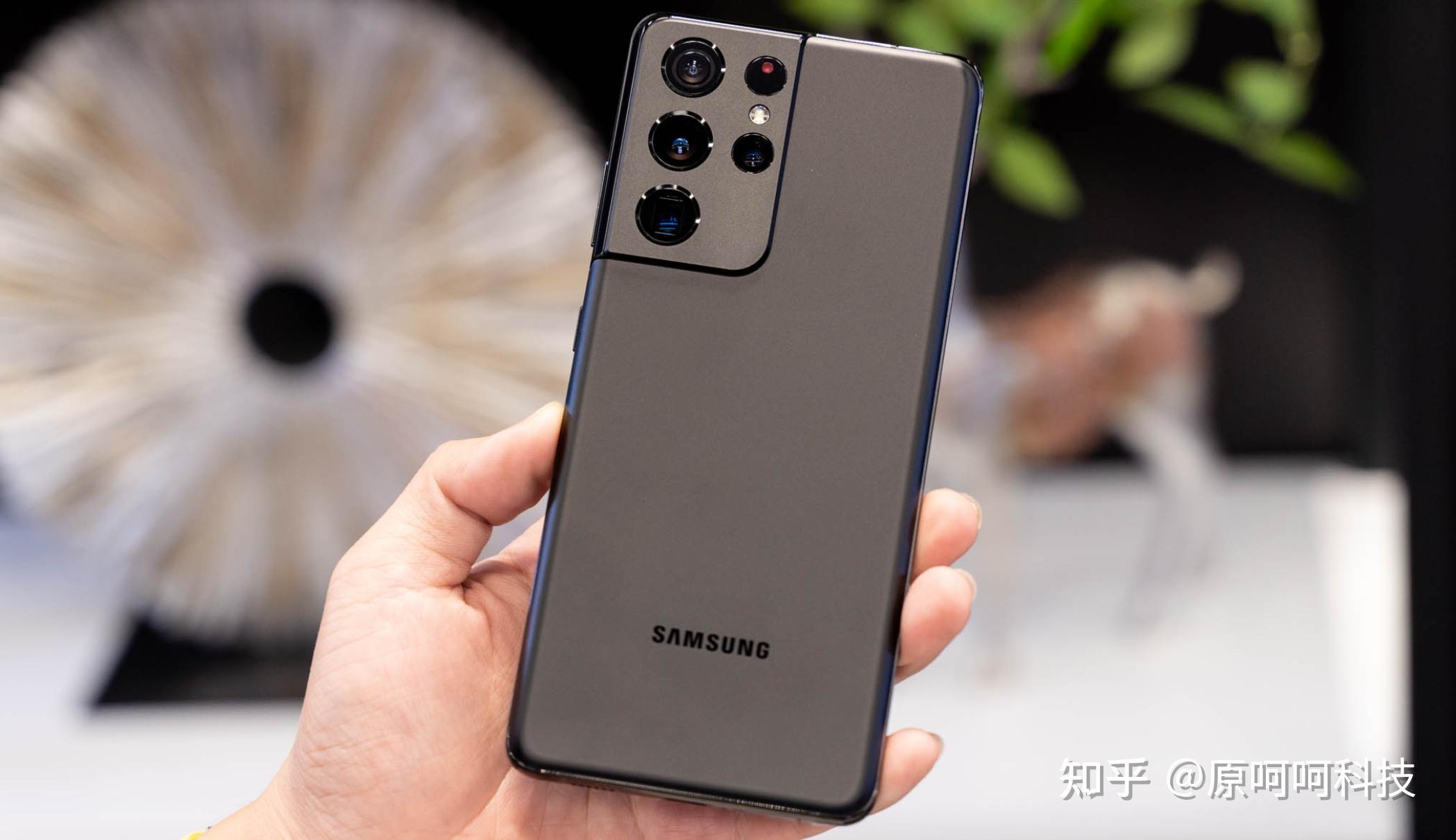 s22 ultra 與其前身相比有重大設計變化,外觀與三星galaxy note系列