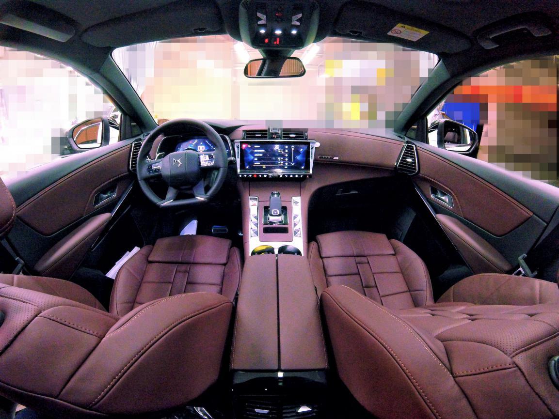 ds7携波尔多红内饰欲造时尚新趋势