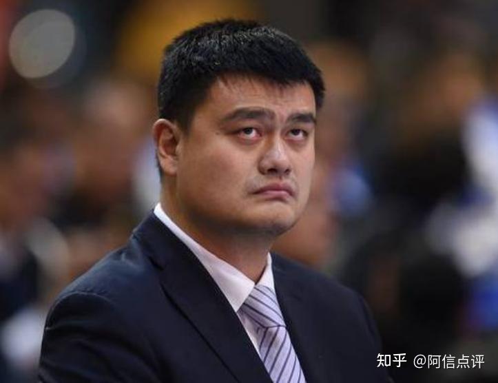 男篮跟韩国爆发冲突赵继伟被夹裁判惹争议乔帅4起2落姚明出手