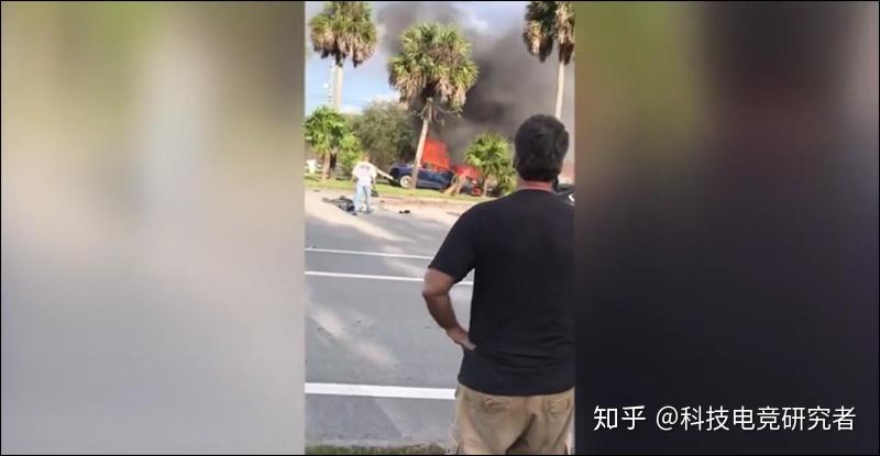 特斯拉撞车后安全气囊和车门都打不开了:车主被起火的电池烧死!