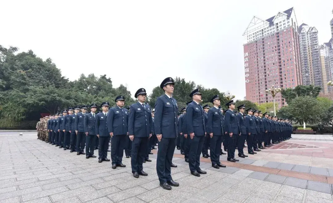 军队文职丨陆军军医大学举行新招录文职人员宣誓仪式