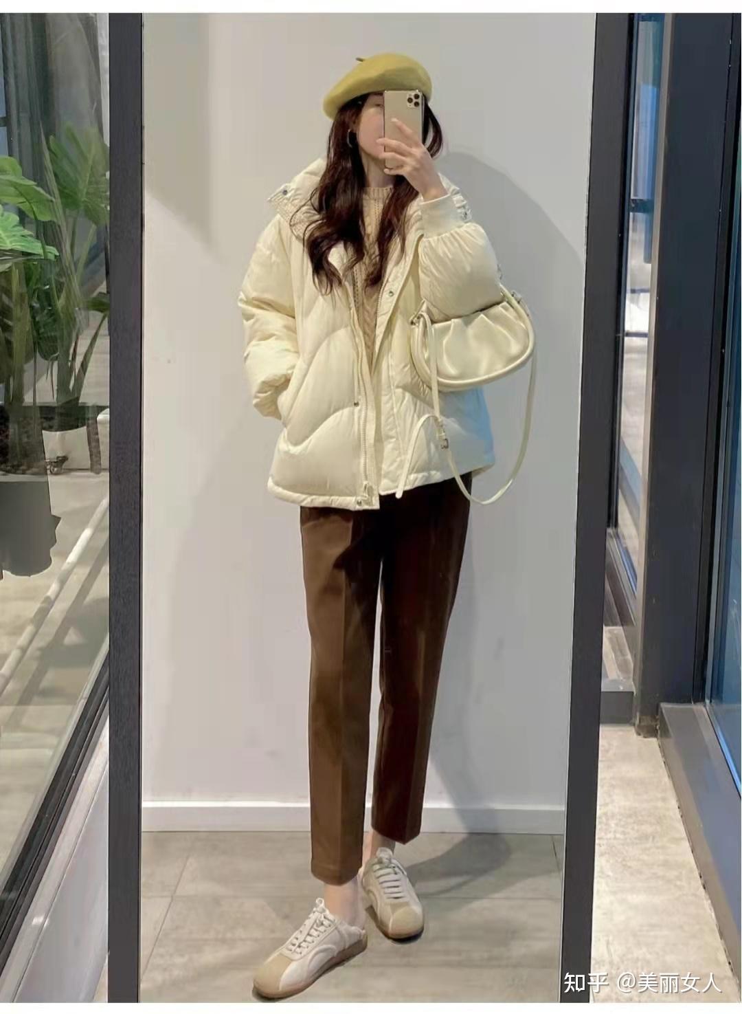 短款羽绒服怎么搭配裤子好看 - 知乎