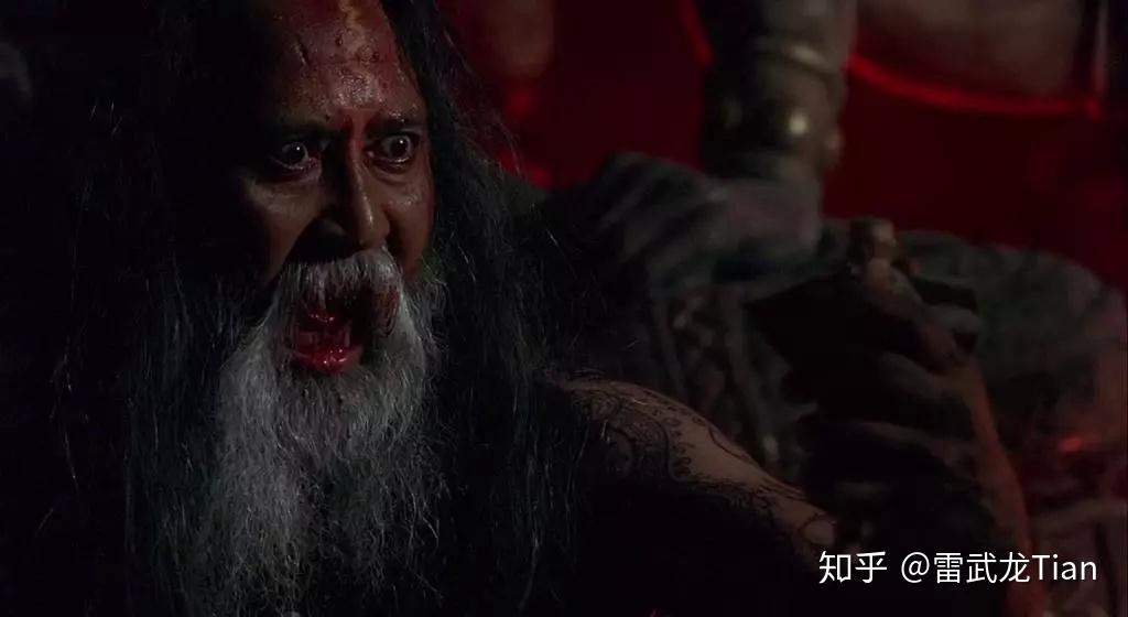 获得受蛊者的贴身之物主角战前祈求高僧加持泰国军官请邪神助战最终