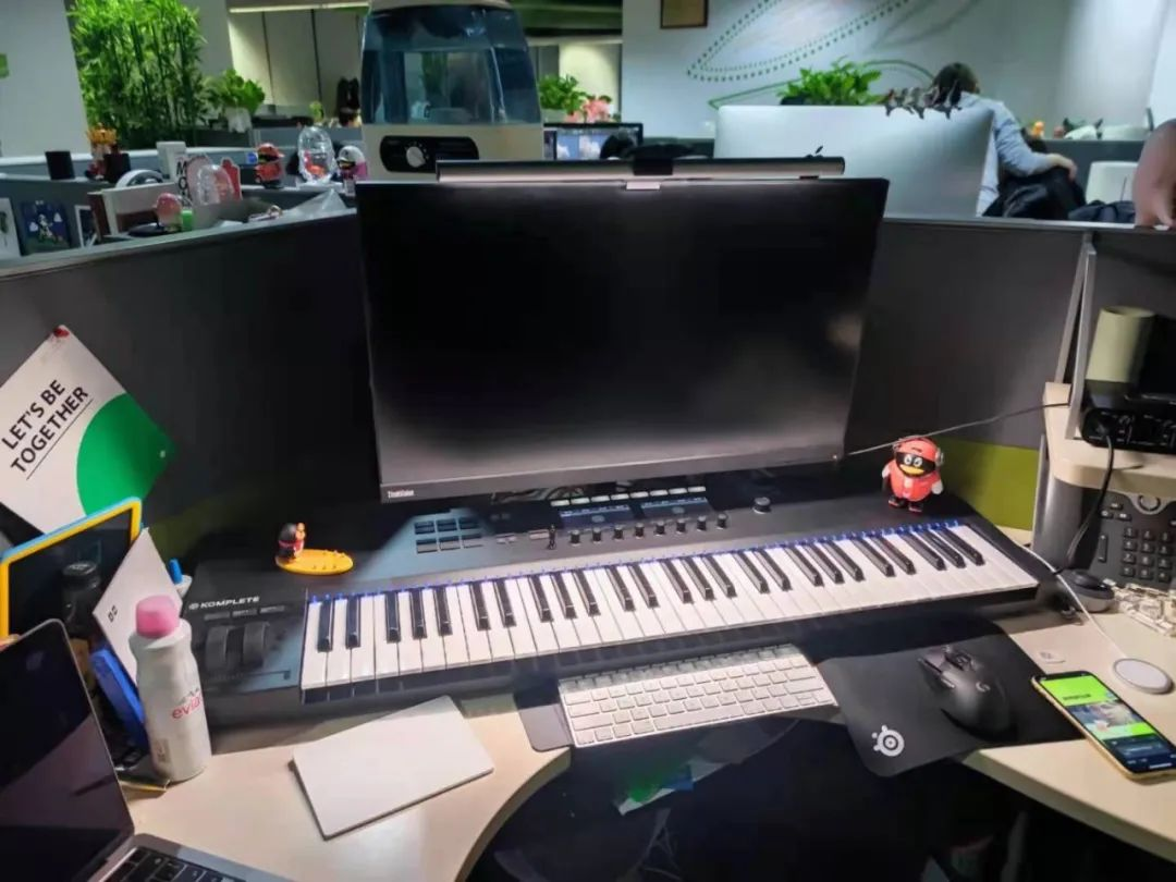 腾讯的标准工位面积有多大 - 知乎