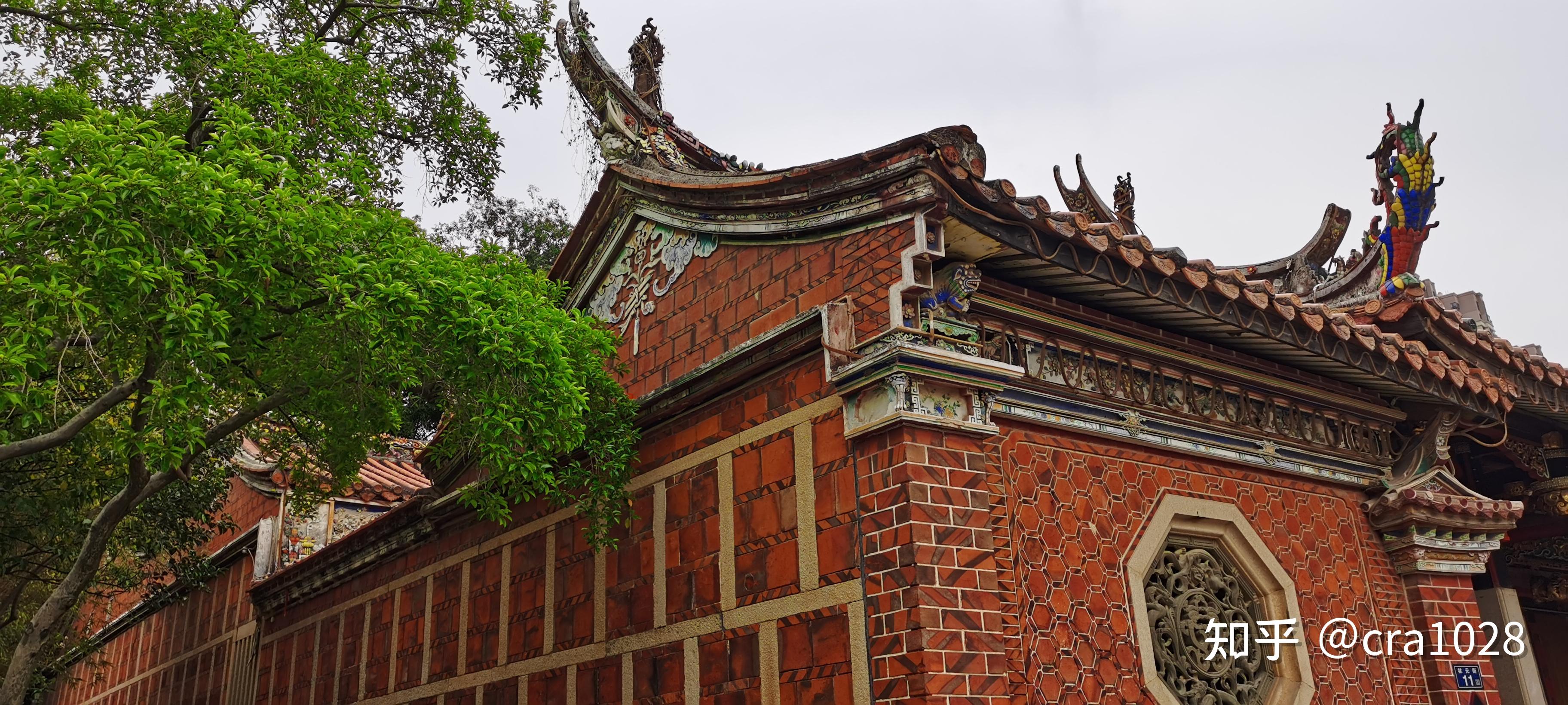 晋江离泉州市区很近,五店市现在文旅,古建筑,餐饮都非常完善,其中的几