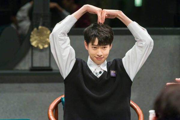 关于男性时装护肤的杂志_男性男性生殖系统保养_男性护肤保养