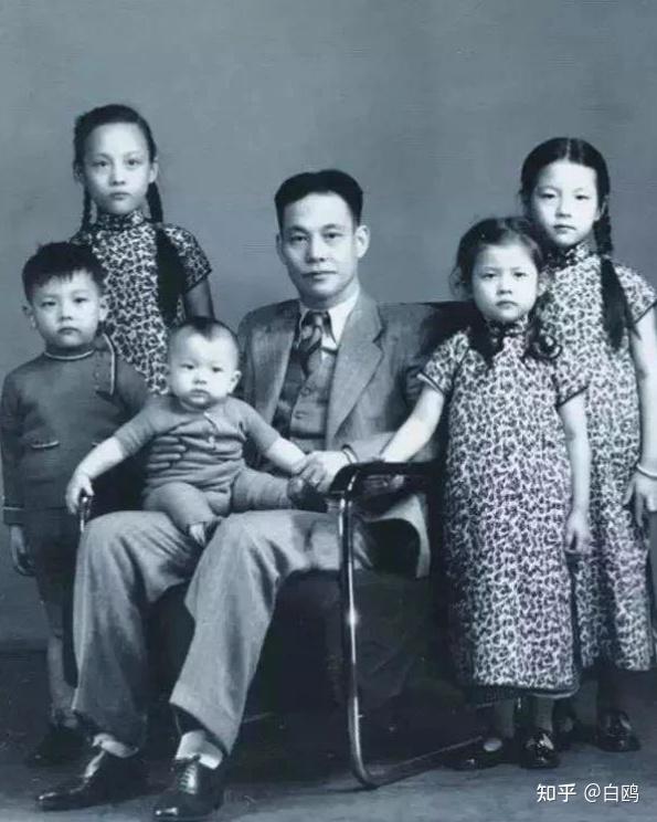 【回忆文革】消失的家人:京剧大师周信芳一家的遭际