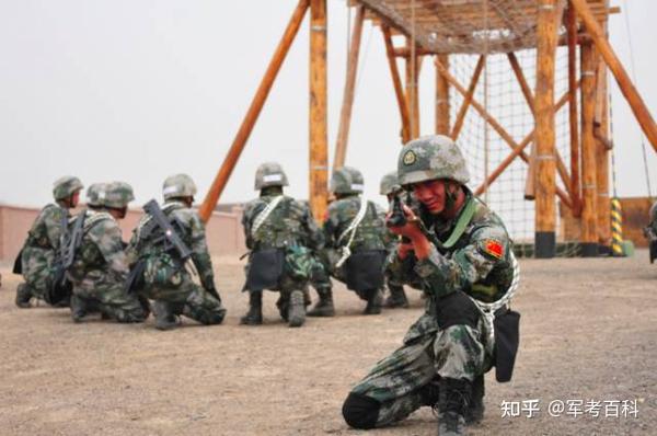 解放軍軍官大學(xué)分?jǐn)?shù)線_2023年解放軍藝術(shù)學(xué)院招生網(wǎng)錄取分?jǐn)?shù)線_解放軍大學(xué)排名分?jǐn)?shù)