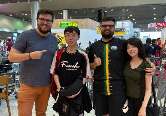 每日lol圈 前rng上单加入巴西女辅助战队 新打野英雄有７种形态 知乎