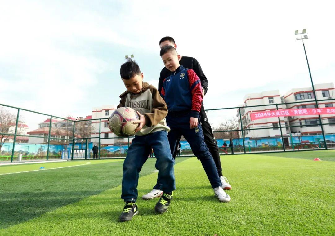 2024年大武口区奔跑吧少年足球冬令营正式起航