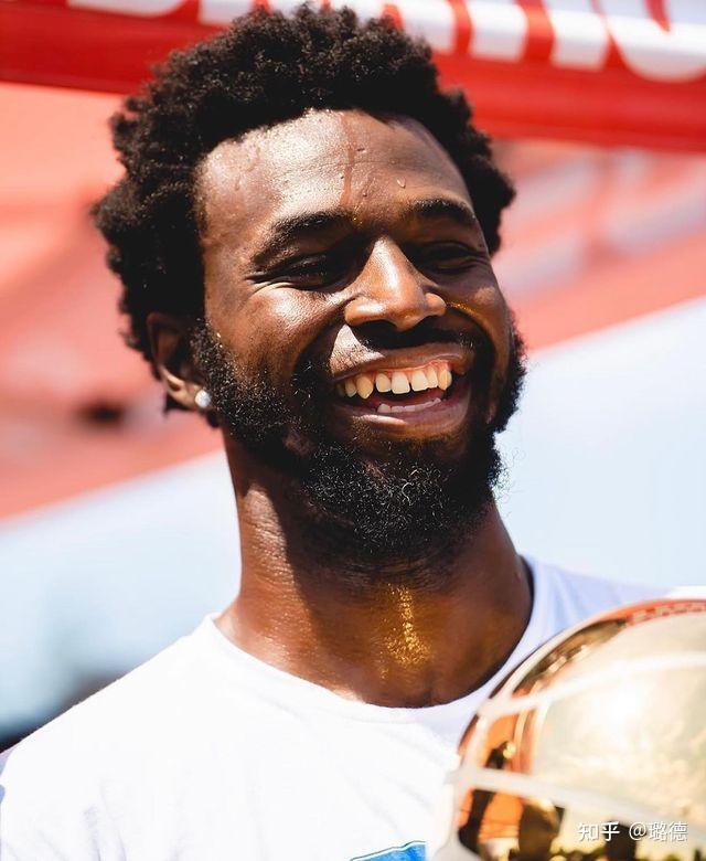 荣归故里维金斯笑容满面3年勇士完胜6年森林狼家乡人热烈欢迎