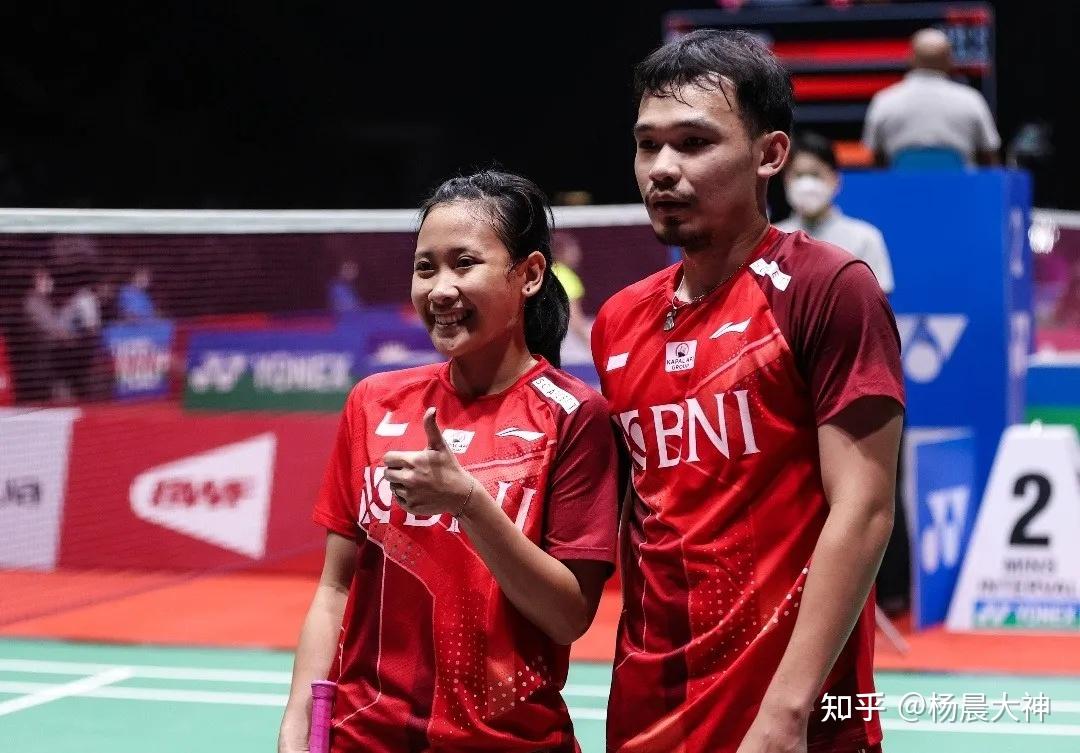 【4号场地】王振宇 17-21, 23-21, 21-15 桑卡尔梅拉巴鲁旺 15-21, 21