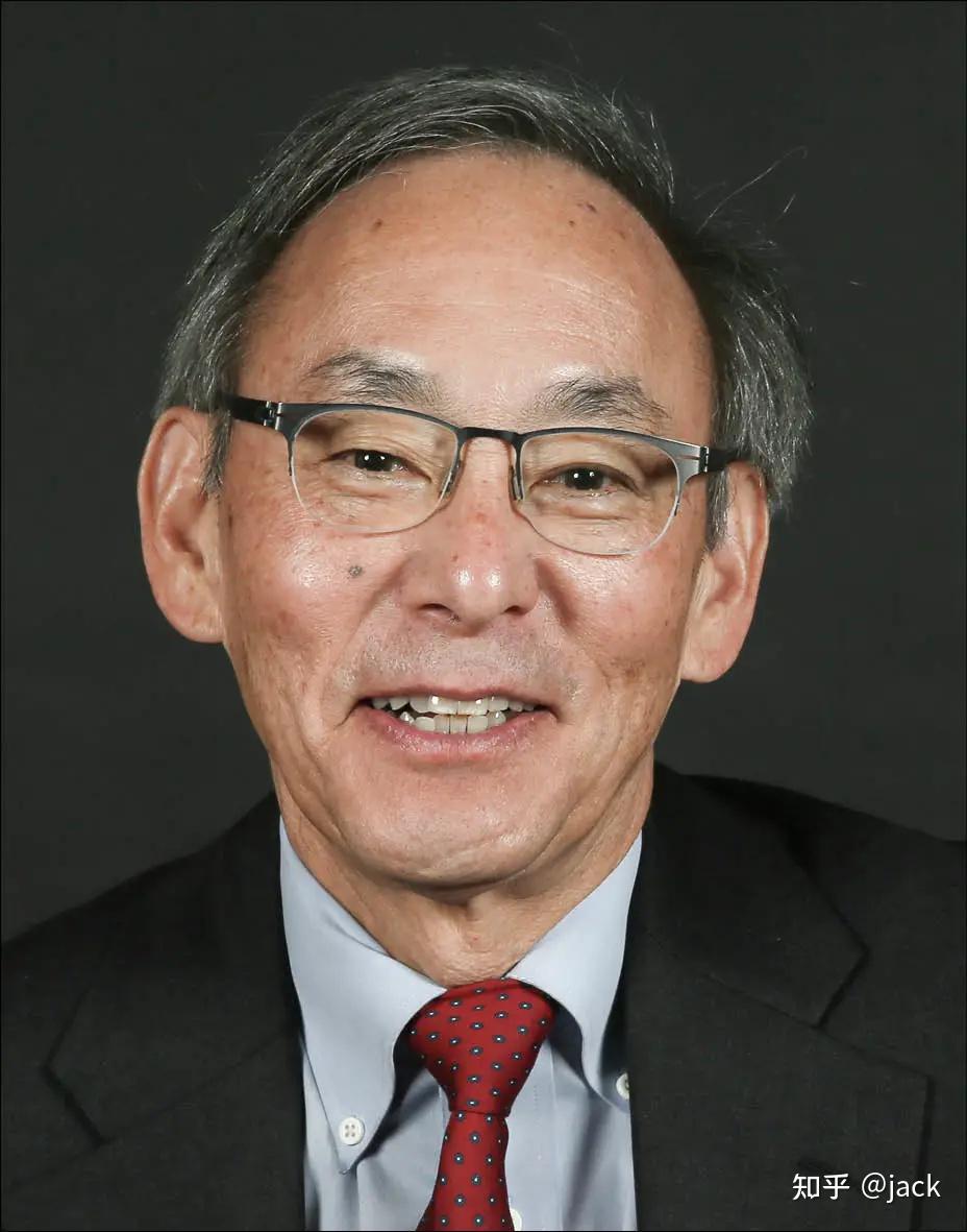 3,1986年,李远哲参与研究并成功创造分子束方法,用于研究较大分子的