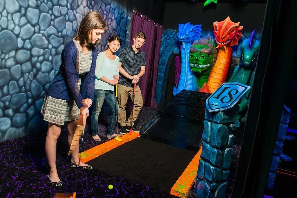 West Edmonton Mall|能满足您一切需求的超级娱乐综合体