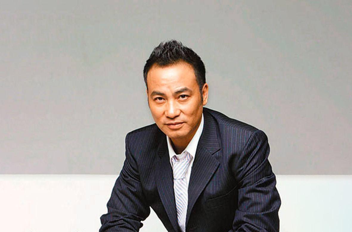 7月20日上午10时17分许,广东中山火炬开发区,任达华在参加一