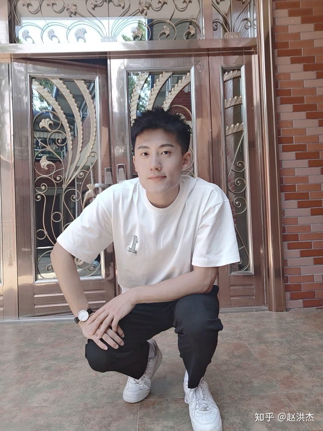 有脸方 单眼皮 小眼睛的美女或者帅哥么? - 知乎