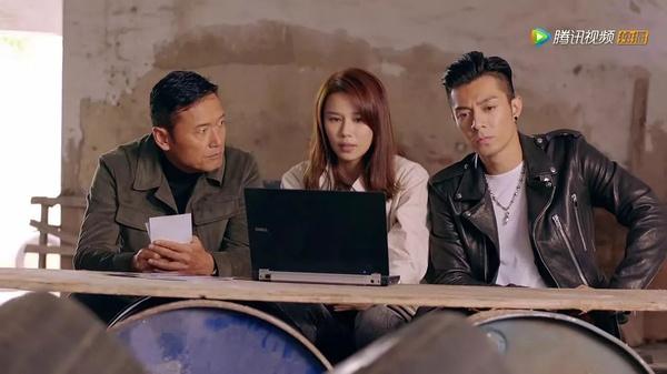 两个人的爱恨情仇也变成了小清新的三角恋和沉稳的乐仔(周柏豪)顶替有