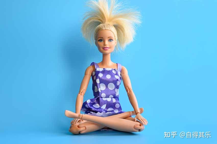 芭比娃娃标志是什么字体？ - 知乎