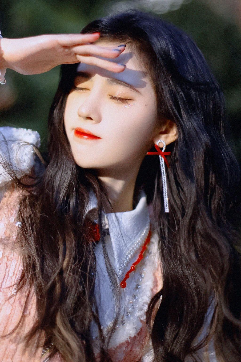 鞠婧祎壁纸爱笑的女孩运气都不会太差愿你每天笑容常开