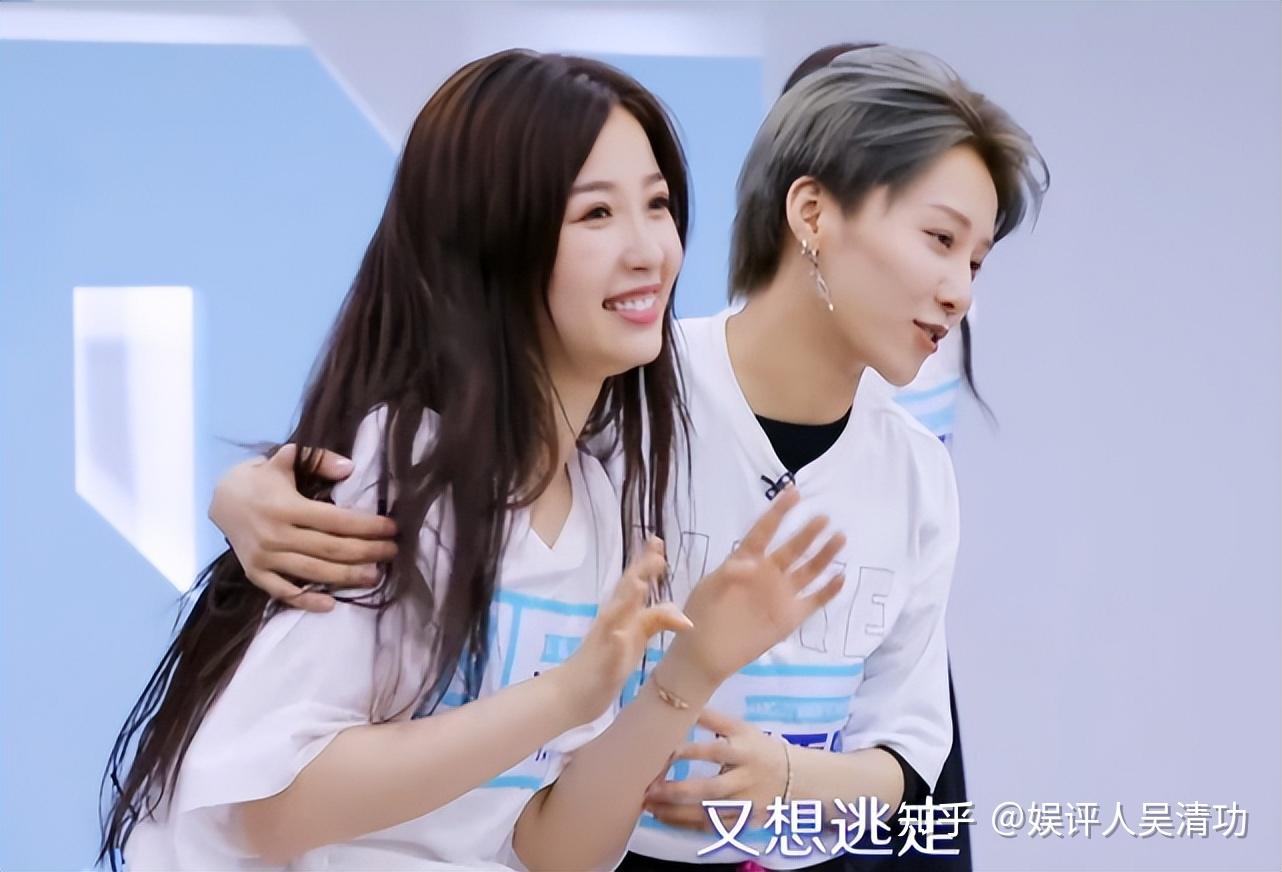 青春有你2选手上官喜爱自曝9个月无收入所以李易峰是幸运的