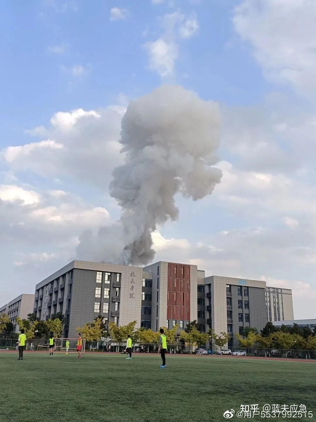 清华大学危爆实验室展厅设计方案一（概念方案）|空间|室内设计|红桃五 - 原创作品 - 站酷 (ZCOOL)