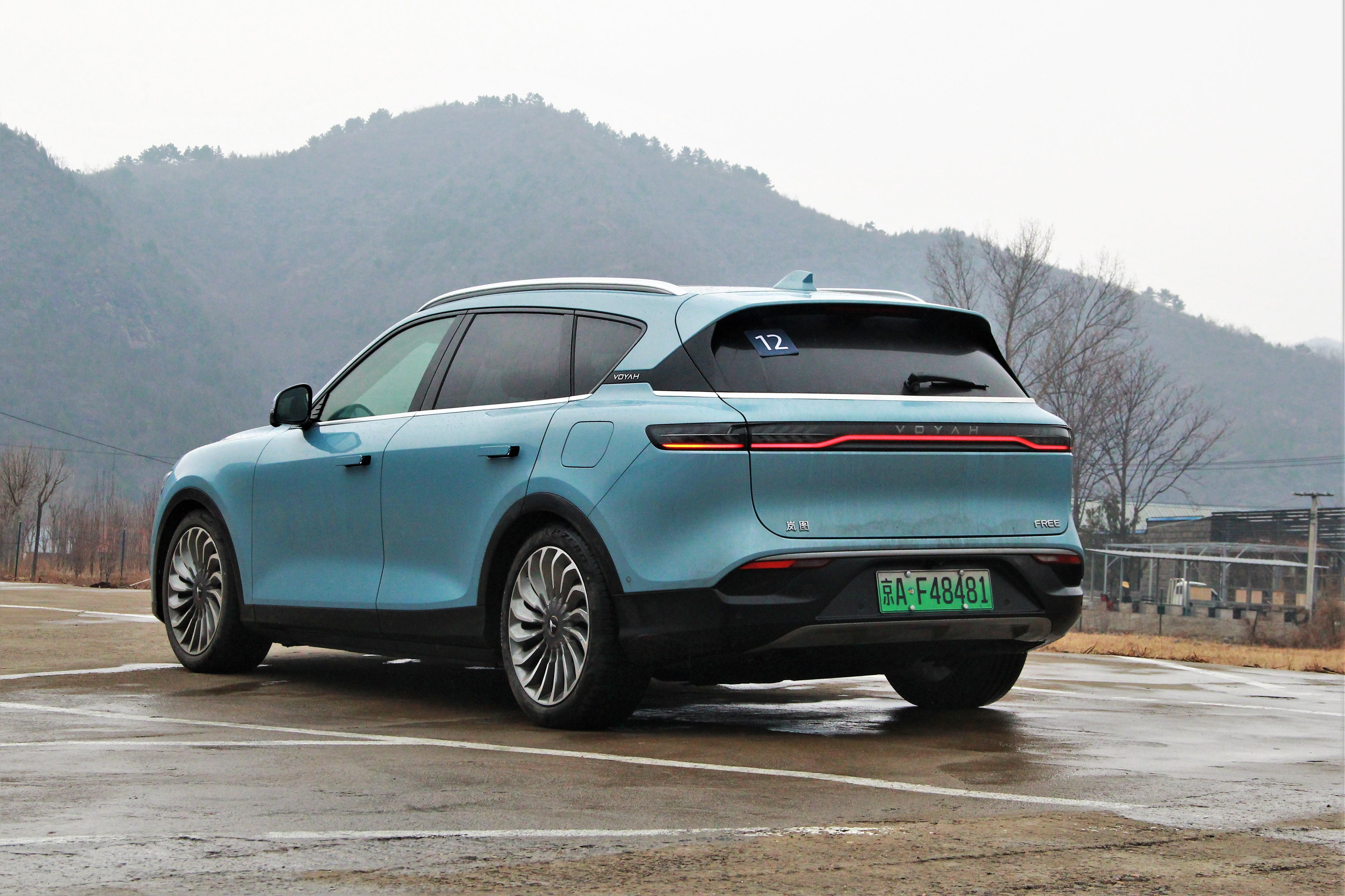 成熟的性能向调校试驾岚图free增程版