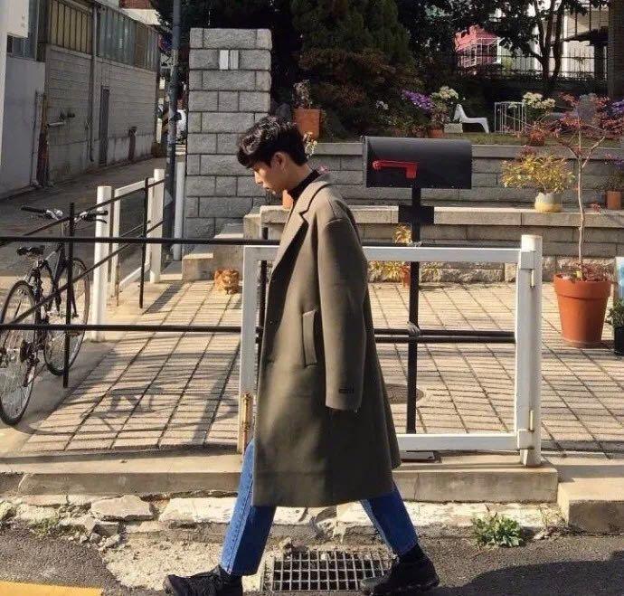 二十多岁的男生冬天应该怎么穿衣服才会让女生