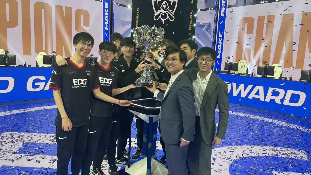 两位LOL选手在国外打假赛被官方禁赛3年丢人丢到国外去了 电竞诚信警钟再响