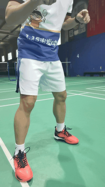 李宗伟的马来步应该怎样跑