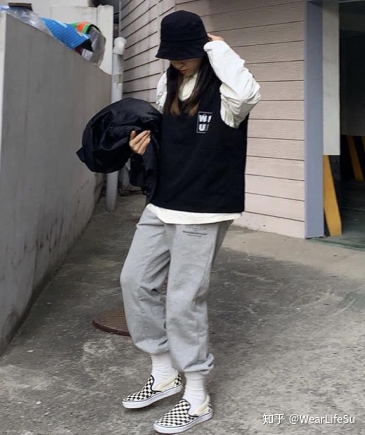 vans棋盘格该如何穿搭才好看