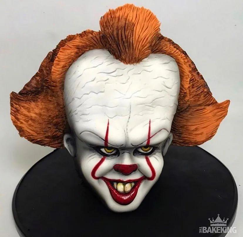 逼真到恐怖外国小哥做人体蛋糕吓坏30万网友重口味慎入