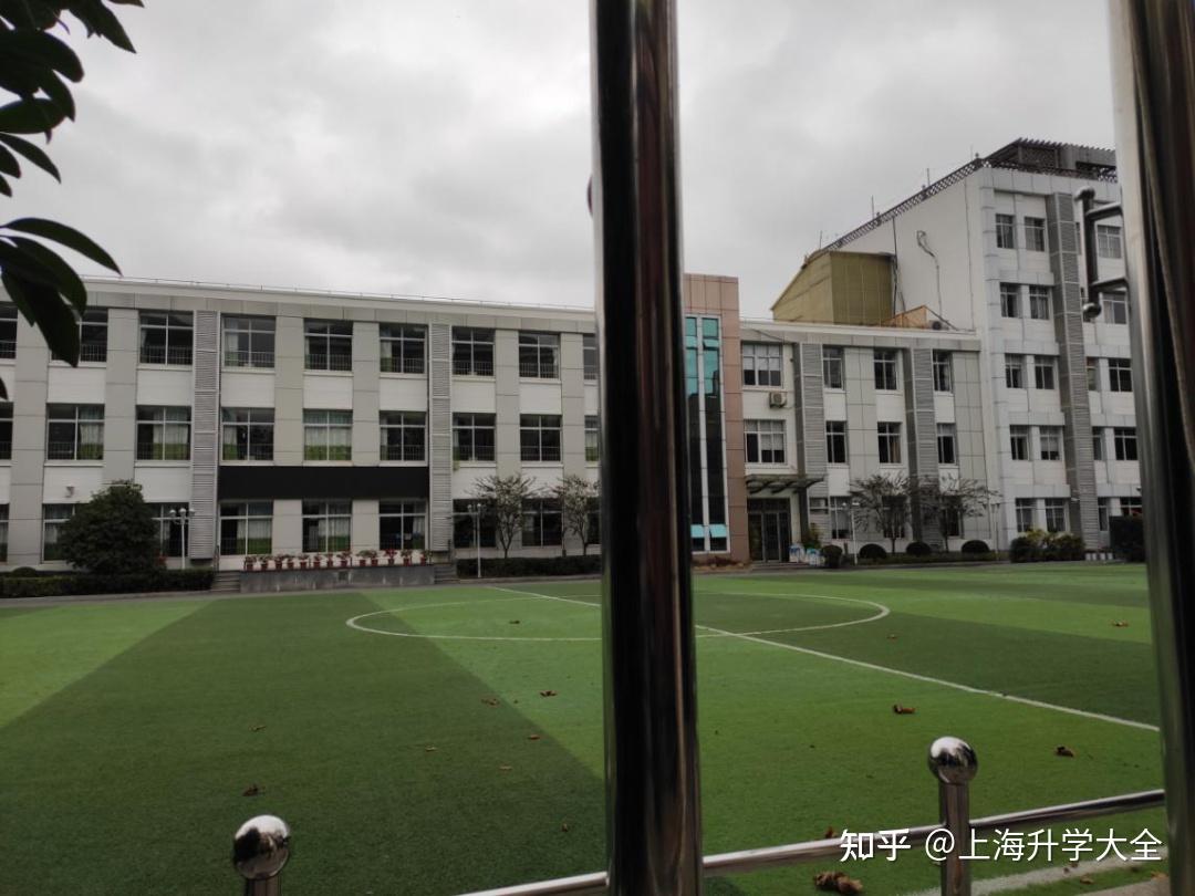 虹口二梯队的老牌学校课业紧广灵路小学测评
