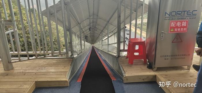 户外景区魔毯让您劳逸结合轻松上山下山